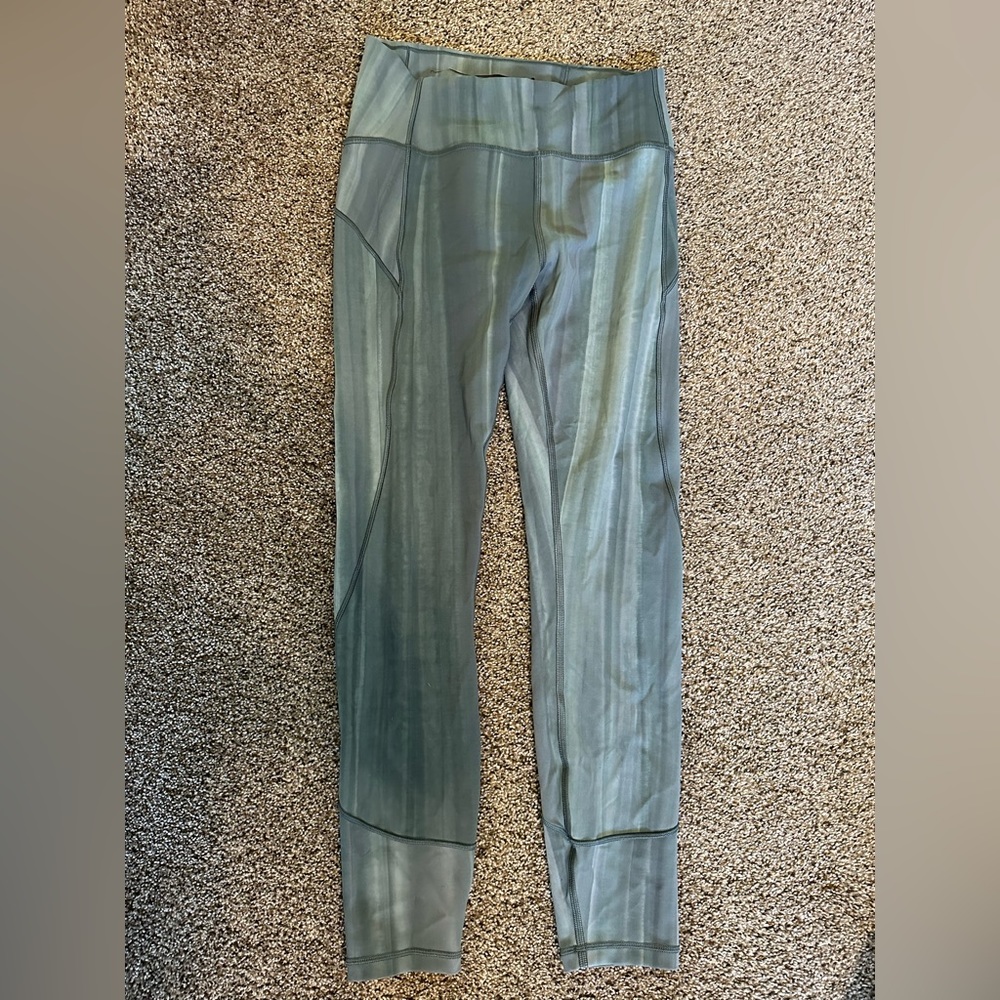 Lululemon In Movement Tight Linear Spray Dye Deep Ocean Speed Wunder Legging